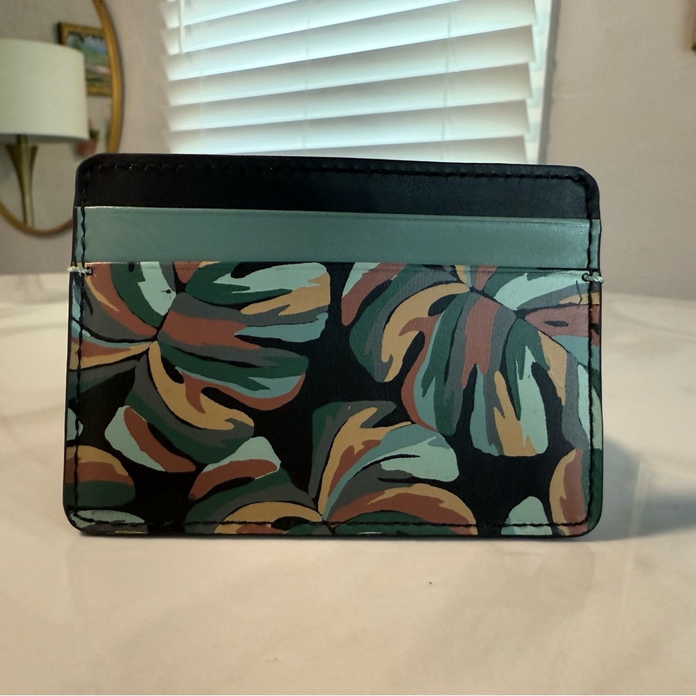 Fossil Tropical Leaf Print Card Holder - Black and Green